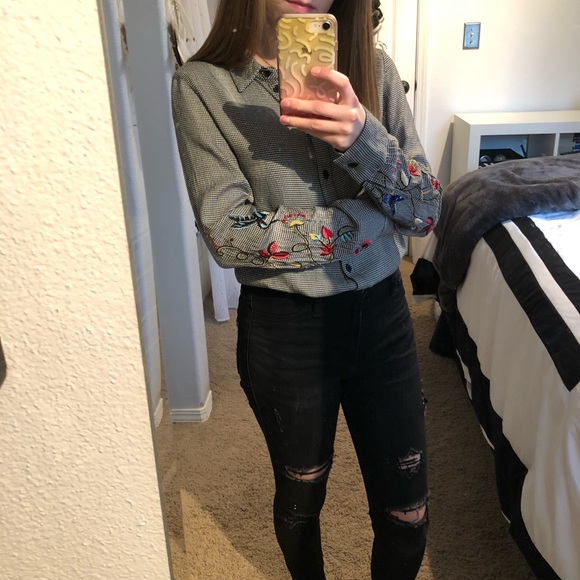 *Sold* Embroidered Sleeve Houndstooth Shirt - Picture 7 of 8